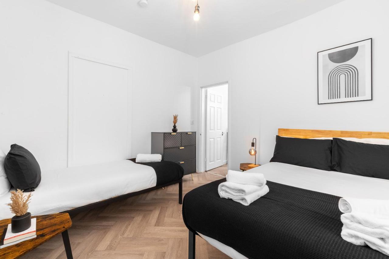 Cozy, Chic, And Convenient, 10 Mins To Centre Birmingham